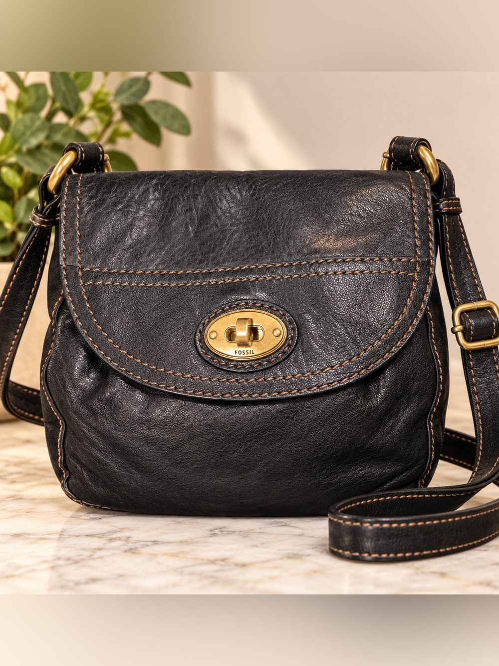 Fossil Black Leather Crossbody Bag Turnlock Key Print Vintage Style